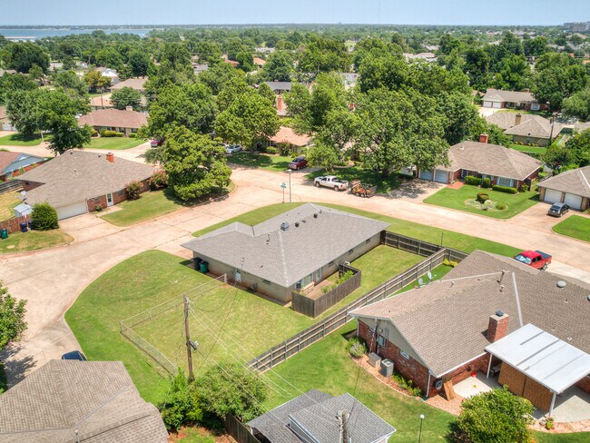 Building Photo - 6721 St Mary's Cir