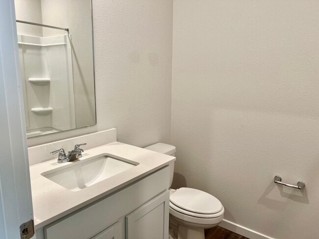 Building Photo - Large 4 Bed, 3 Bath Home with Loft – Built in 2024!