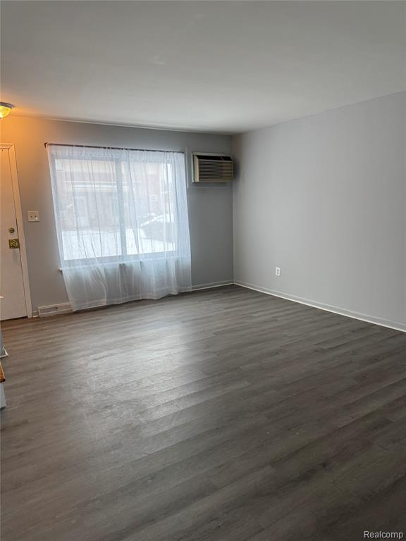 Building Photo - 29270 Tessmer Ct