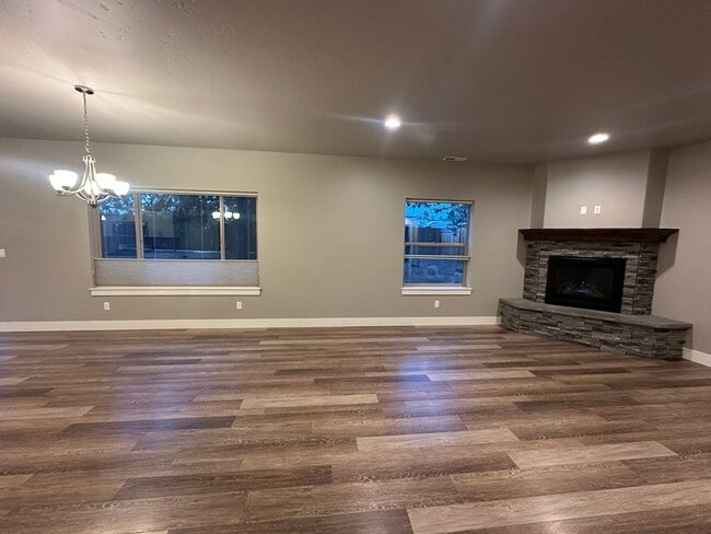 Building Photo - Beautiful home in Mirada!  A must see!