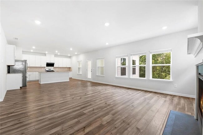 Building Photo - 5021 Silver Canoe Wy