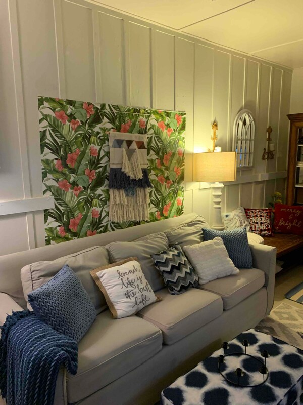 Primary Photo - 214 Kuliouou Rd