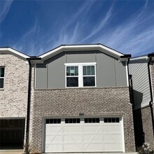 Building Photo - 1412 Villageside Ct