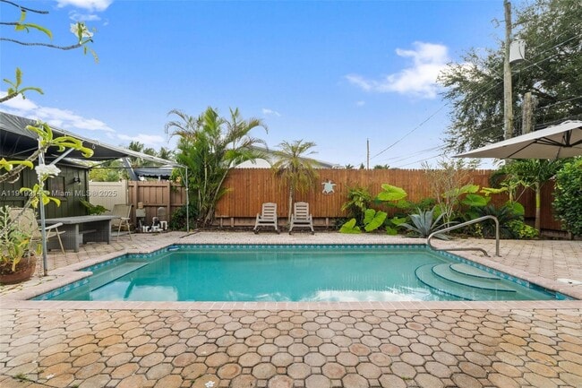 Building Photo - 1912 SW 97th Terrace