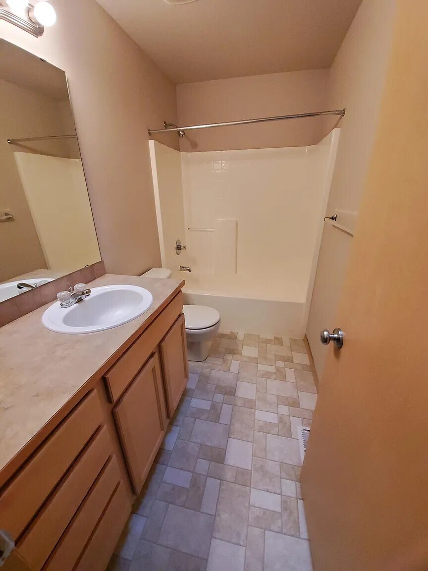 Building Photo - 18323 13th Avenue Ct E