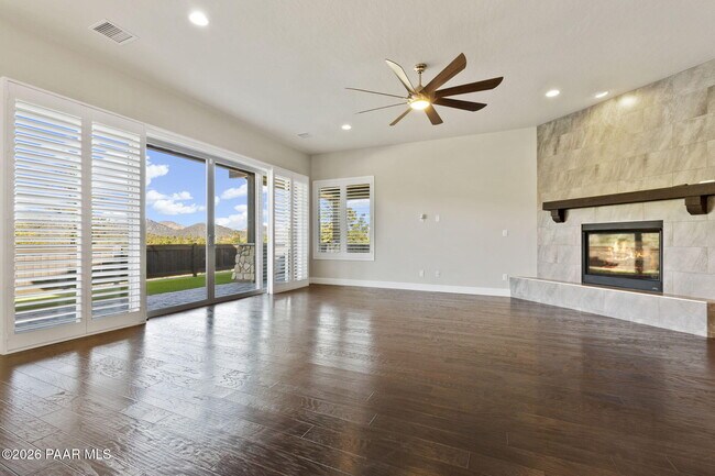 Building Photo - 1476 Sierry Peaks Dr