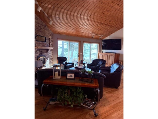 Building Photo - 12617 Old N Shore Dr