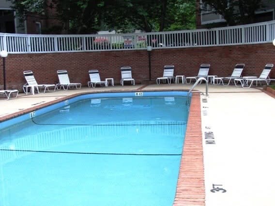 Building Photo - 1021 Wirewood Dr