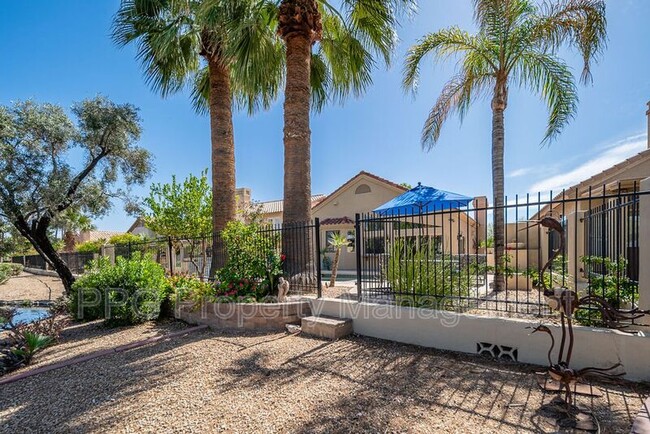 Building Photo - 4725 N Brookview Terrace