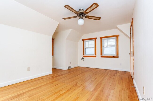 Building Photo - 530 Union Ave