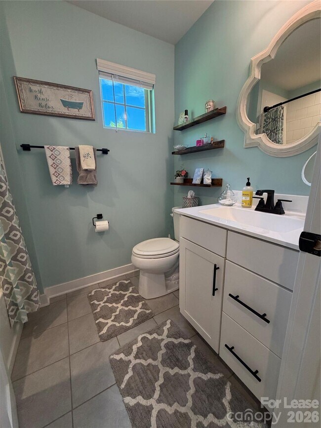 Building Photo - 163 Beacon Dr