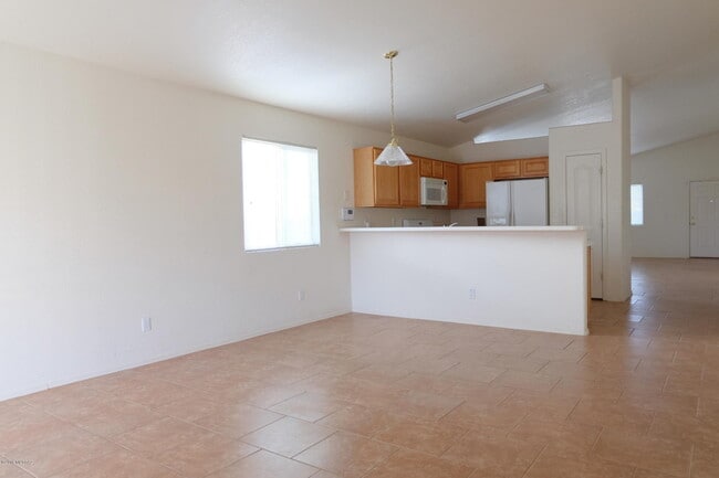 Building Photo - 8042 E Sundew Dr