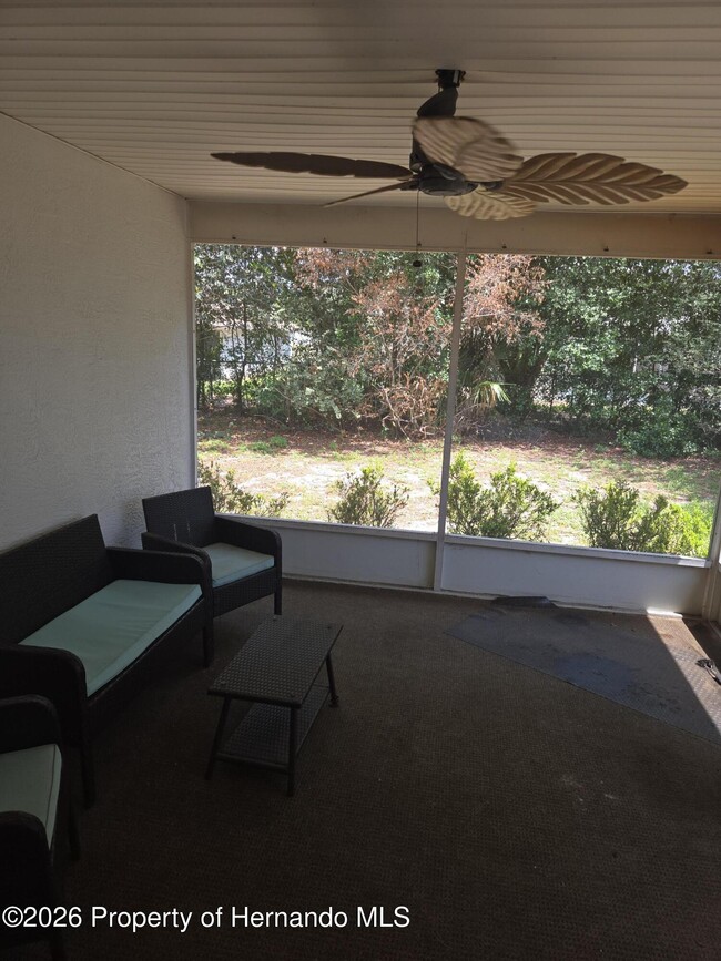 Building Photo - 10387 Ventura Dr