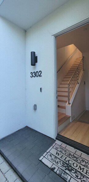 Building Photo - Newly Built Tri-Level Townhome with 3 Bedr...
