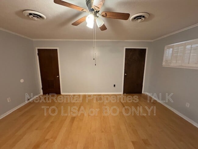 Building Photo - 2144 Napoleon Ave