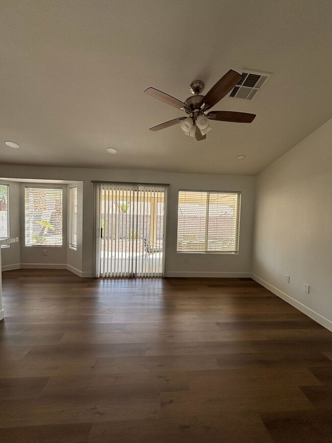 Building Photo - 7717 White Grass Ave