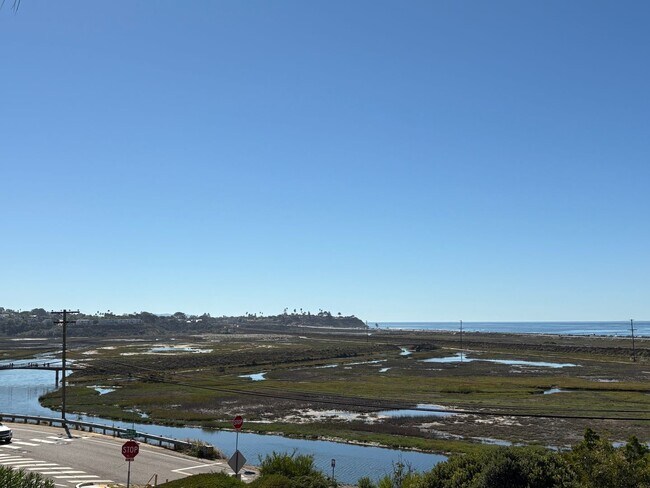 Building Photo - Manchester Duplex