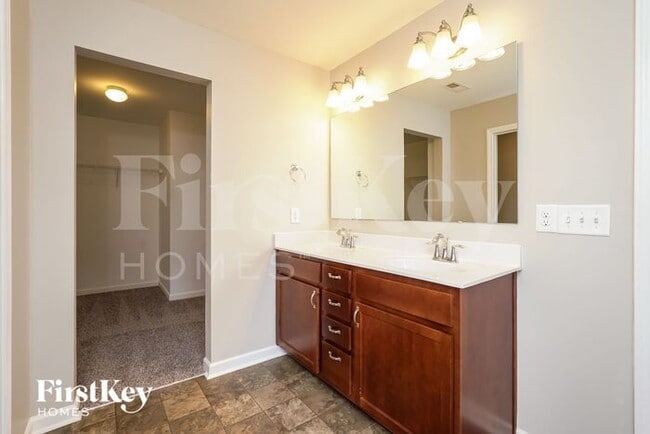 Building Photo - 1769 Pinnacle Oaks Dr