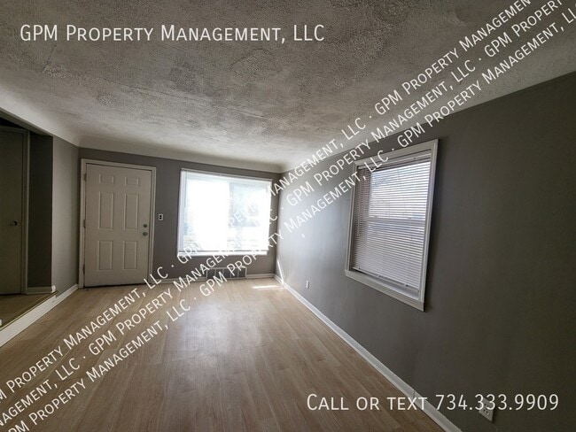 Building Photo - 8670 Schaefer Hwy