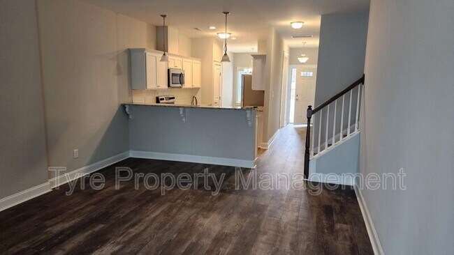 Building Photo - 1815 Fox Den Way