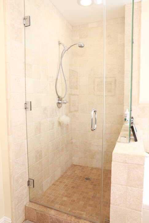 master shower - 5037 Rosewood Ave