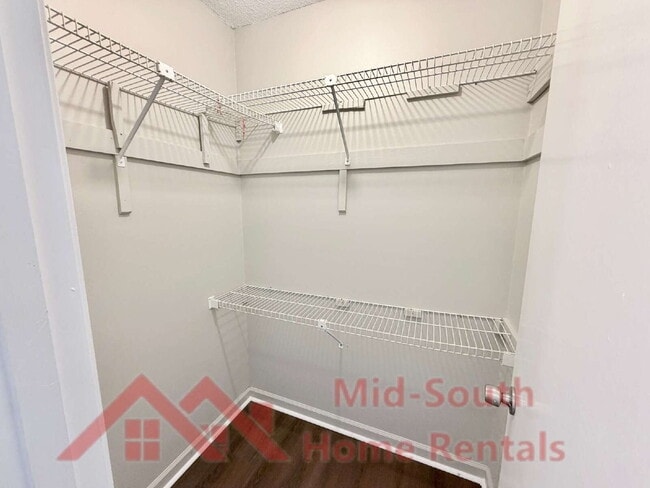 Building Photo - 7328 Hillshire Dr