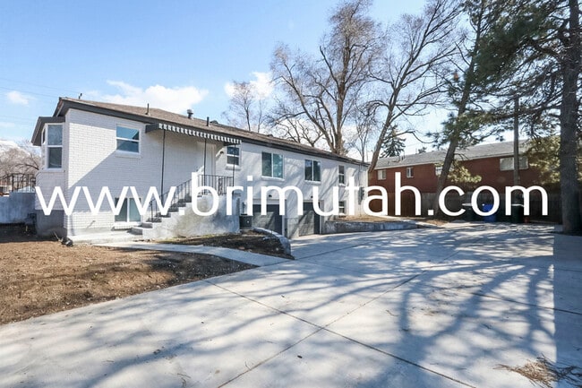 Building Photo - 3210 S 2300 E
