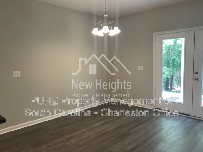Building Photo - 160 Buchanan Cir
