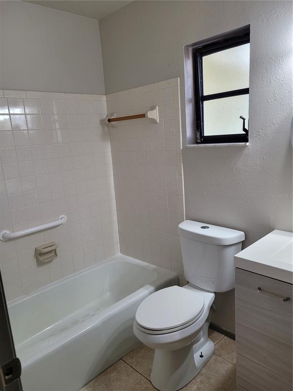 Building Photo - 11090 Reims Ave