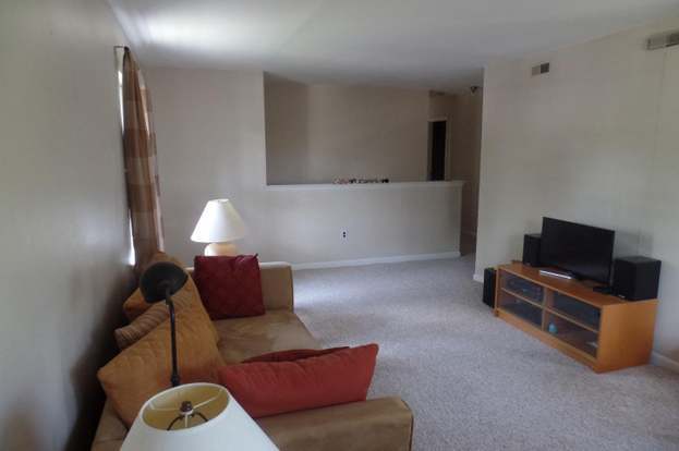 Building Photo - 438B Willow Turn