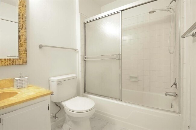 Building Photo - 4164 Belle Park Dr
