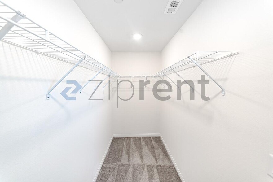 Building Photo - 2023 E Lingard St