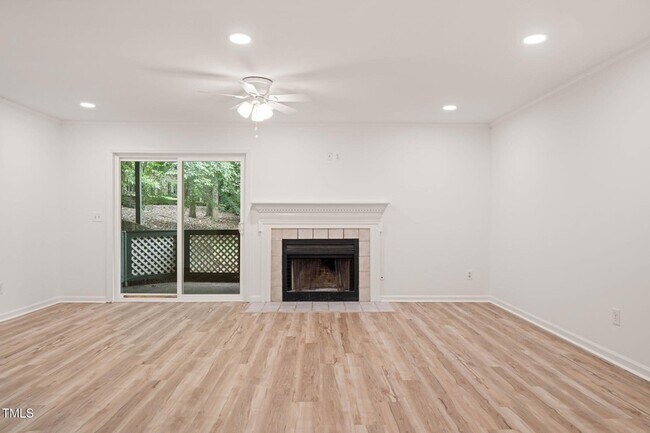 Building Photo - 403 Broad Leaf Cir