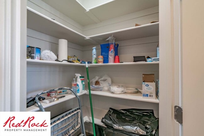 Building Photo - Single Family Home in Hurricane with an attached Casita!