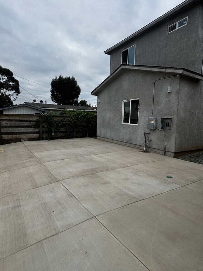 Building Photo - Newly Constructed 3 bed 3 bath ADU Located in City Heights