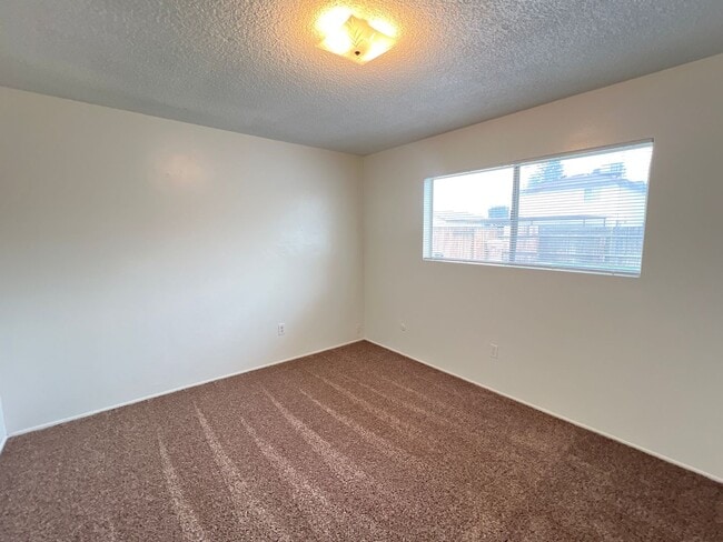 Building Photo - 7mct4712