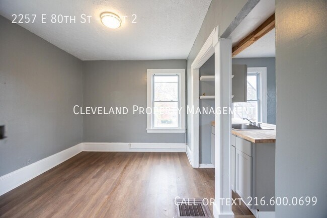 Building Photo - 2257 E 80th St