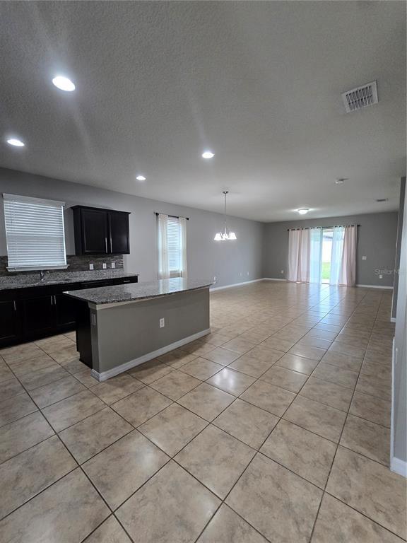 Building Photo - 3905 Baja Dr