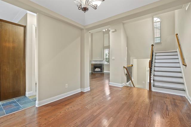 Building Photo - 5812 La Vista Dr