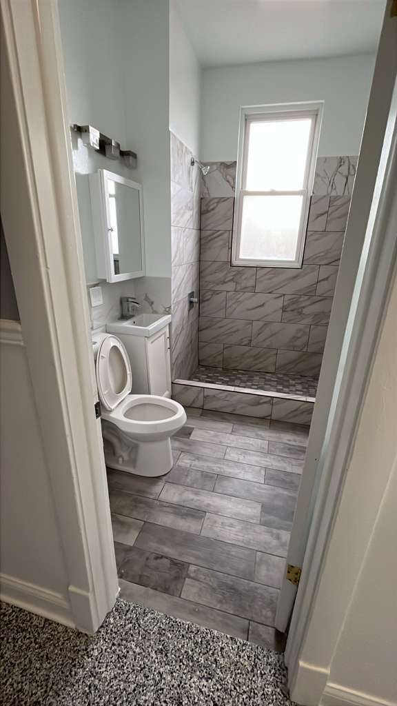 Building Photo - 2311 S Central Ave