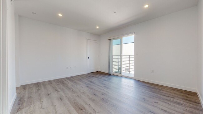 Building Photo - 1435 Westmoreland Ave