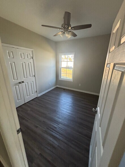 Building Photo - 150 Apache Ln