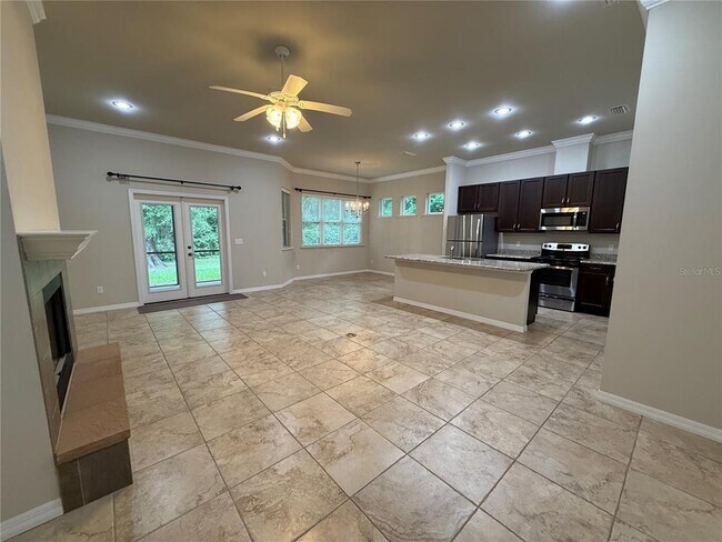 Building Photo - 6389 SW 48th Dr