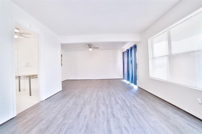Building Photo - 4326 Tareyton Ln