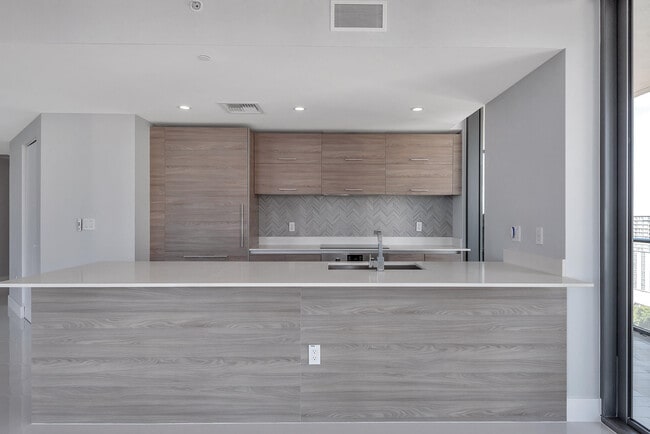 Building Photo - 1300 S Miami Ave