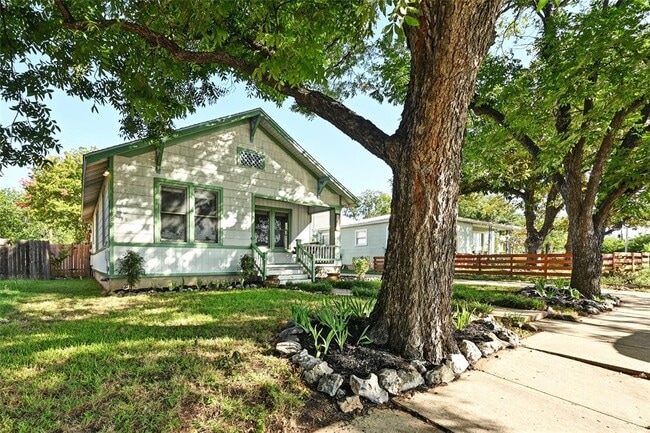 Building Photo - 5112 Caswell Ave