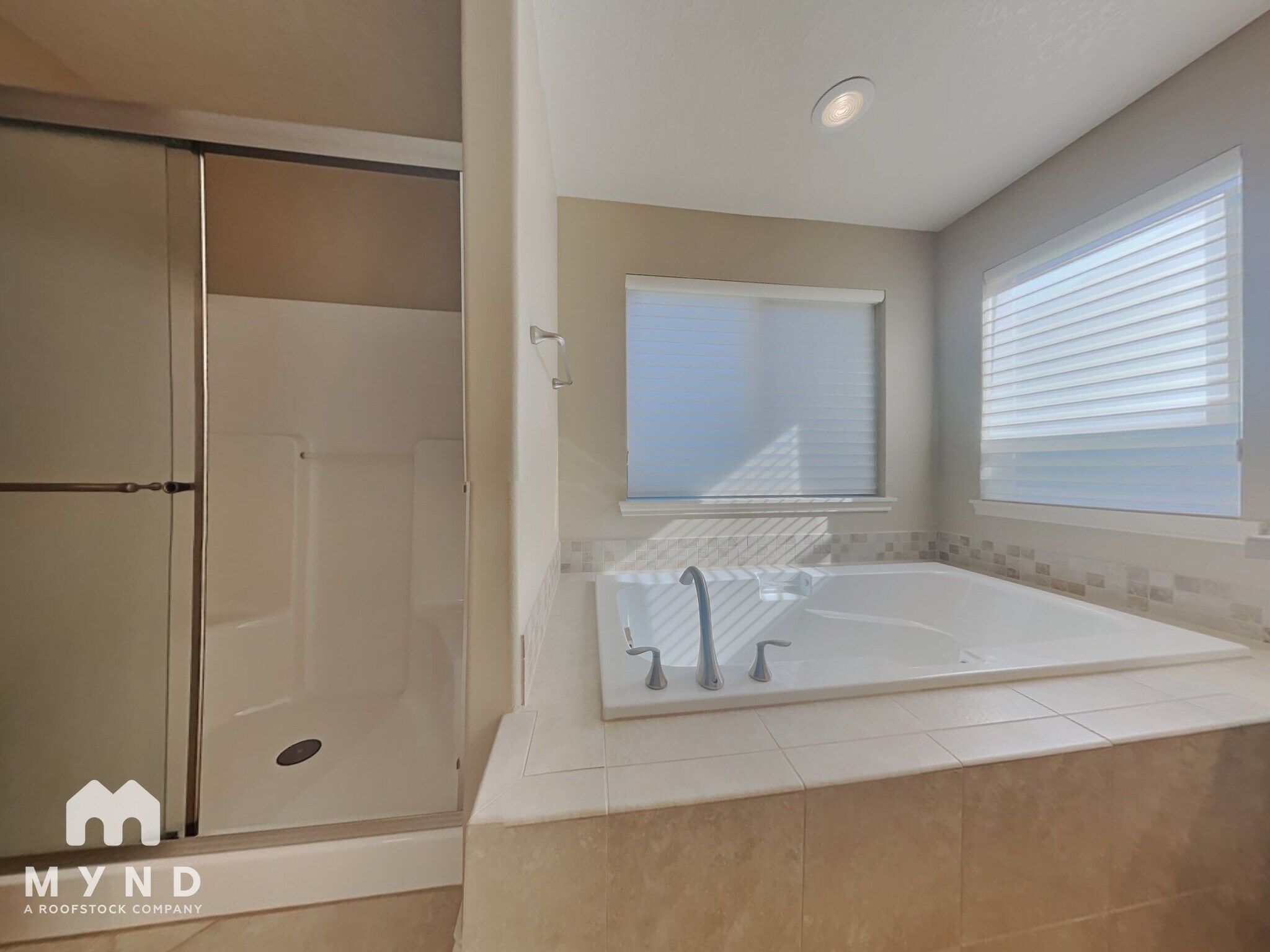 Building Photo - 16765 Northwest Vetter Drive