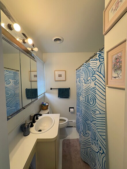 Building Photo - 3914 South Blvd