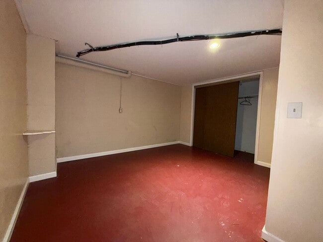 Building Photo - Private and Serene Beauty