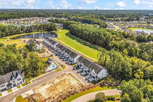 Building Photo - 408 Ireland Way